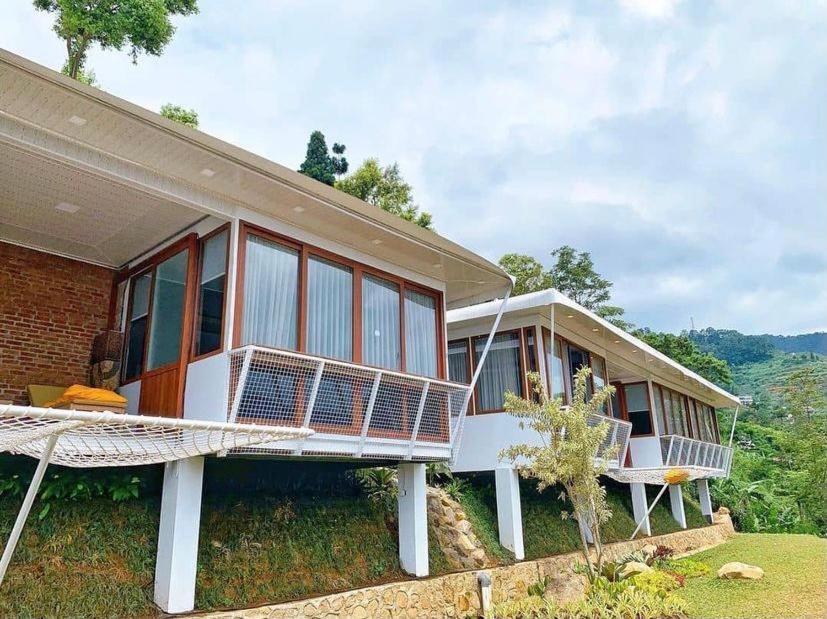 De Pointé Resort&Resto Campaka Extérieur photo