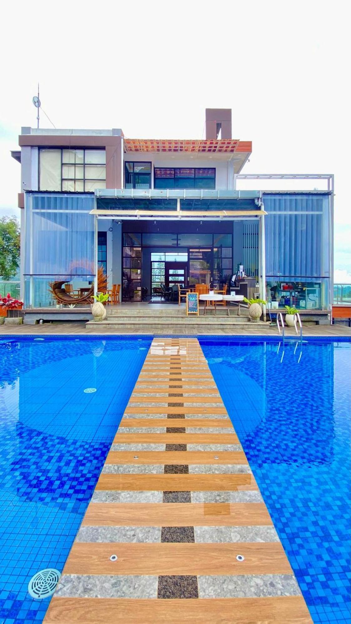 De Pointé Resort&Resto Campaka Extérieur photo
